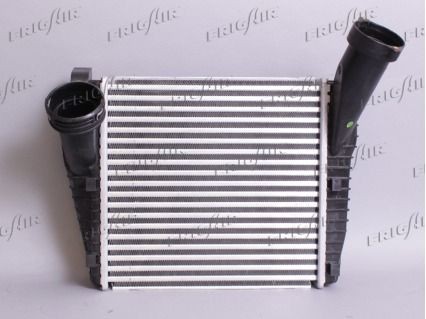 Ladeluftkühler Audi Q7, Porsche Cayenne, VW Touareg 7L0145804